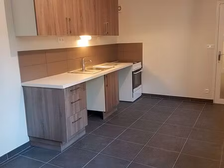 t2 en duplexe avec terrasse centre lamballe