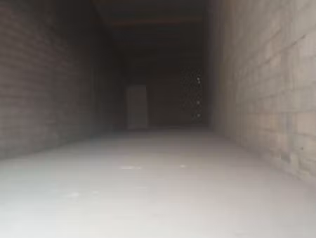 dépôt local garage