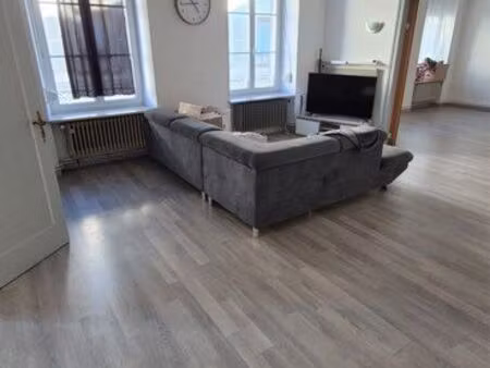 f4 centre + terrasse + place de garage