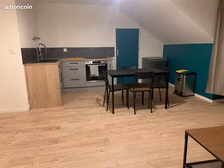 loue grand studio centre ville historique chambéry