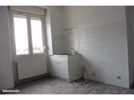 chaumont t3 au rdc d'un petit immeuble de 6 logements  à 2 minutes de géant casino à pieds