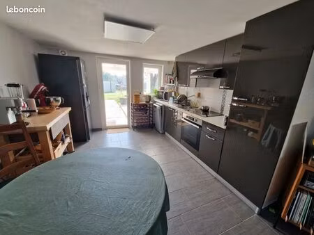 f3 avec jardin et buanderie