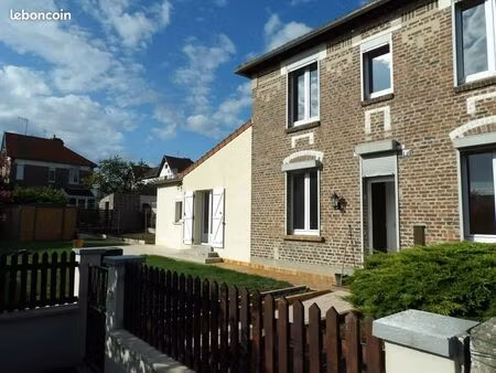 maison à louer type 4