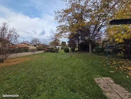 terrain 453 m² vaulx en velin