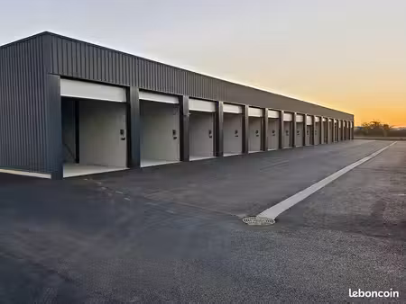 box/stockage/garage/parking/garde-meuble/atelier/dépôt