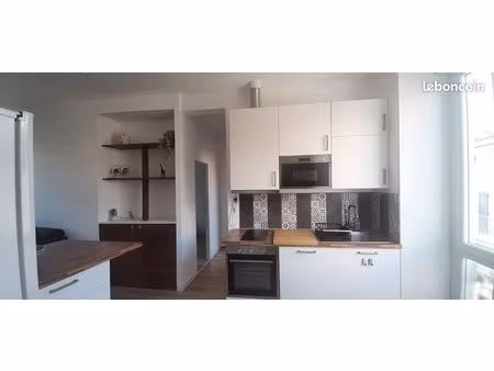 loue p2 meublé à étudiant