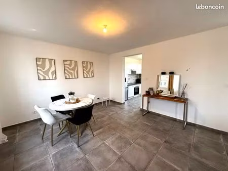 maison location chavanoz jardin parking