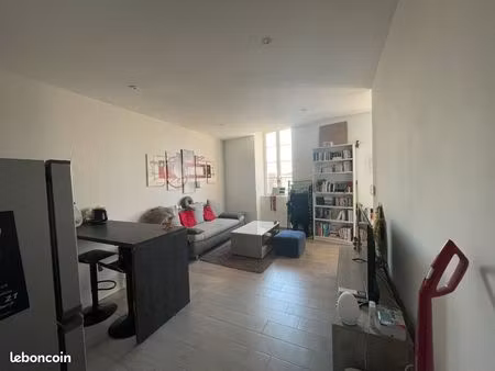appartement t2 meublé clim bollène