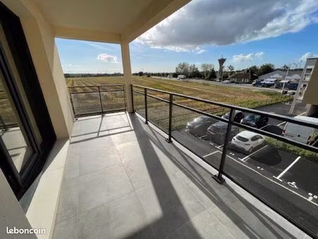 t3 2024 62m2 terrasse et 2 parkings