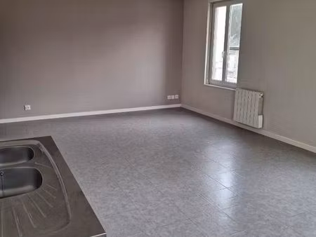 a louer t2 52m2 à martigné ferchaud