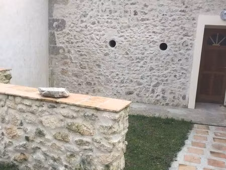 superbe logement meublé 80 m2 à 17 km de saint-andré-de-cubzac