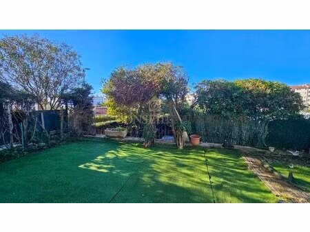 2 pièces avec terrasse et jardin dans résidence sécurisée