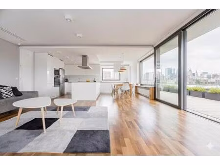 **rare dernier etage terrasse sud-ouest avec parkings à 350m gare**