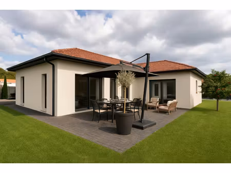 maison sur terrain de 618m2