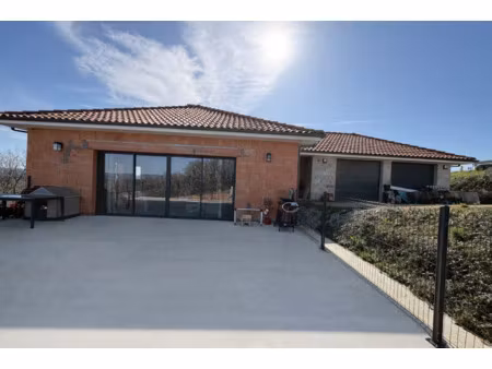 superbe maison moderne vue d'exception