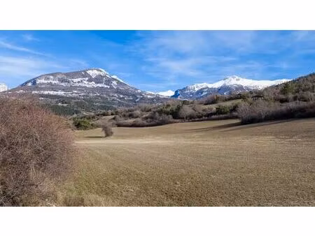 référence : 6418-mbe - terrain constructible de 2000m²