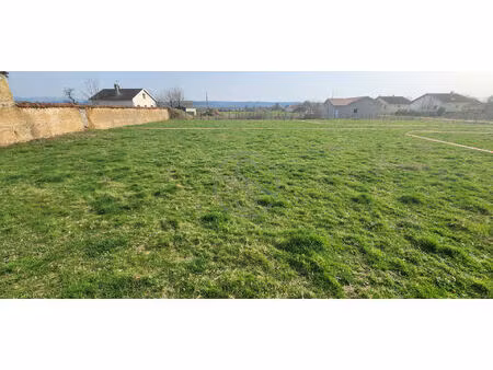 terrain à batir sur la commune de sardieu