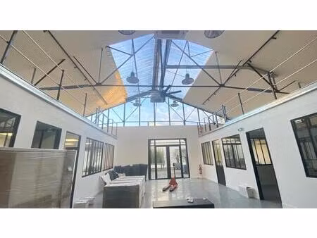 activité non divisible de 700 m² à vendre à bois-colombes