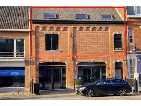 prachtig duplex appartement met 3 slaapkamers in het cent...