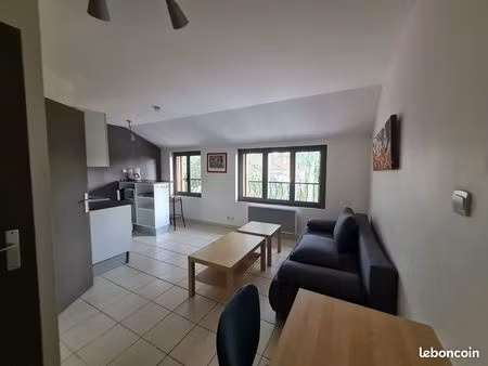 studio meublé – 21 m² – écully - parking + jardin partagé