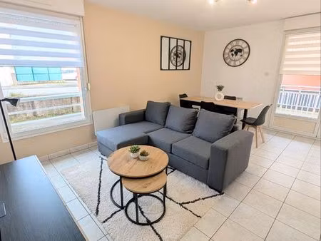 appartement meublé 2 pièces 42m2 - parking privatif & terrasse