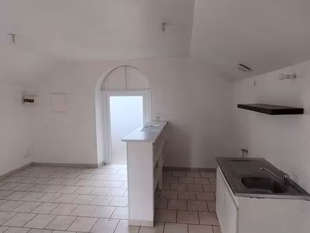 appartement t2 proche centre de l'aigle