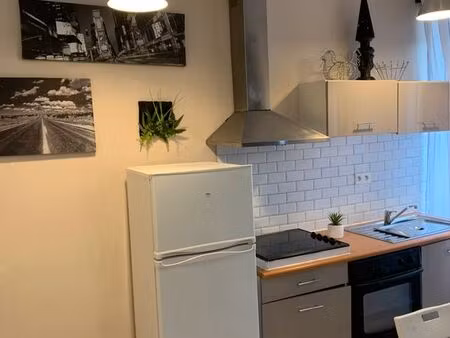 studio à louer - proche gare saint-cyr l'école