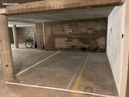 location parking sous-sol secteur garibaldi  parc blandan - 229 grand rue de la guillotièr