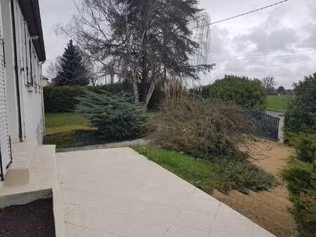 location maison à villevêque (49140) : à louer / 97m² villevêque