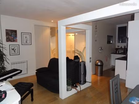 chambéry – t2 meublé 48 m² – proche gare & parc du verney – loyer 850 cc – disponible le 1