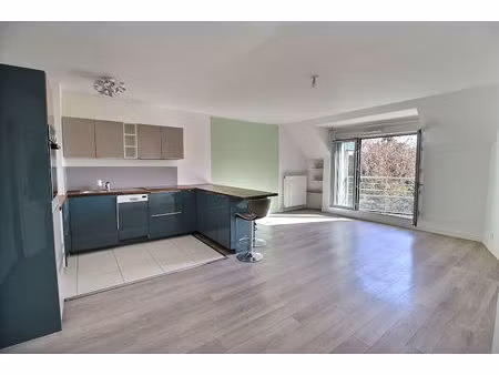 appartement 3 pièces à vendre à massy  centre ville limite antony