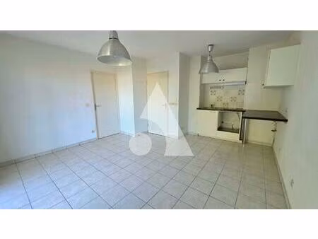 montpellier la chamberte - appartement 2 pièces 37 m² avec grande terrasse parking en sous