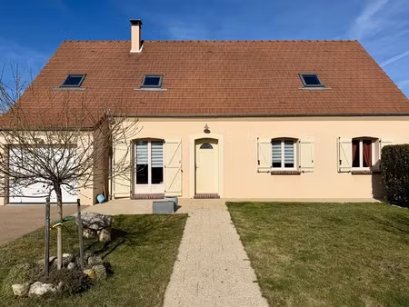 maison 8 pièces - 150 m²