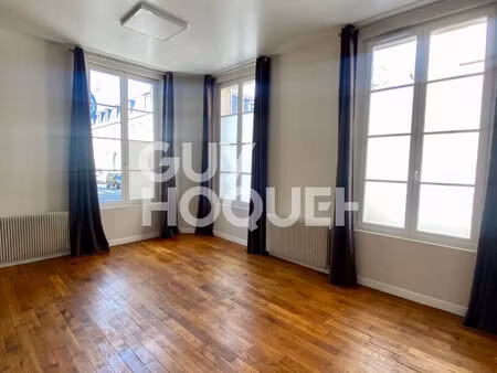 bureau/local etat neuf à louer en centre-ville de compiègne - réf. 10910