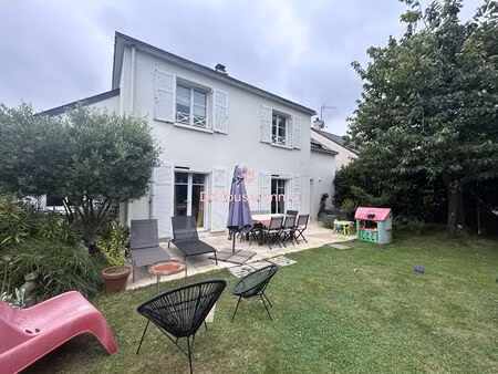 nantes erdre - maison familiale de 125 m² - 4 chambres et un bureau. garage et jardin