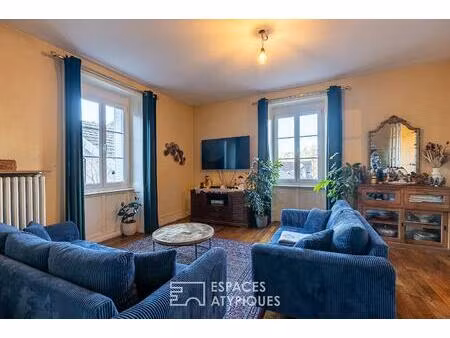 maison familiale avec dépendances