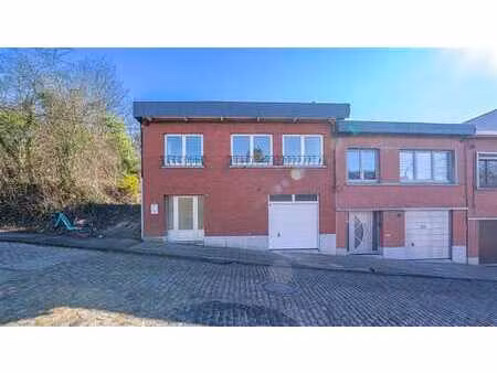 maison 2 chambres à rafraichir idéalement située dans un qua