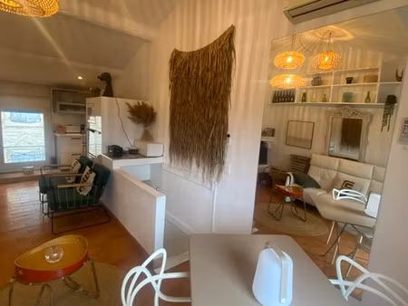 rare......une maison: 2 appartements