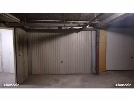 garage à louer annecy le vieux