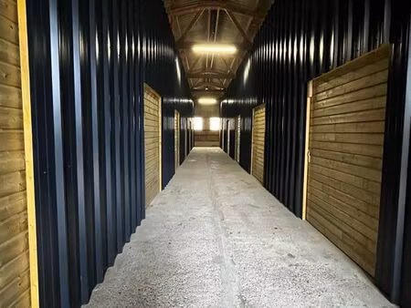 box de stockage / garde meuble