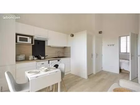 t2 renové et meublé en centre-ville de soisson