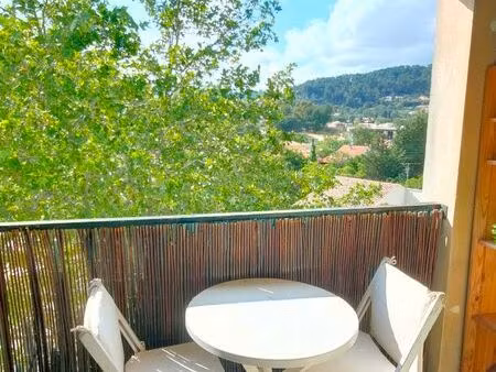 t2 meublé 42 m² - clim - solliès-pont