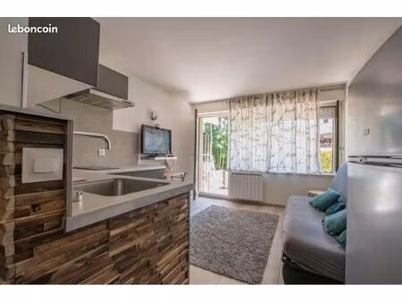 studio meublé situé à 40 minutes du centre de genève