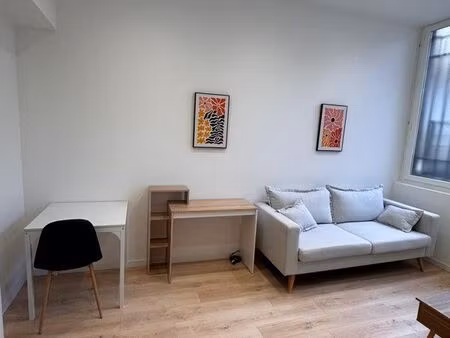 t2 > 6 place de l’hôtel de ville 42000 saint étienne