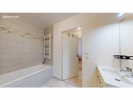 bel 3 pièce nu t3 de 66 m²