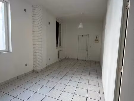 studio 25 90m²