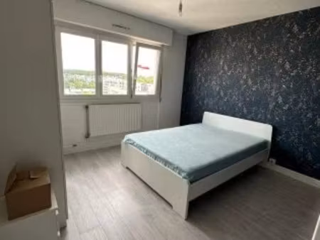 location meublée appartement 2 pièces 45 m² à metz (57000)  990 €