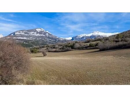 référence : 6418-mbe - terrain constructible de 2000m²