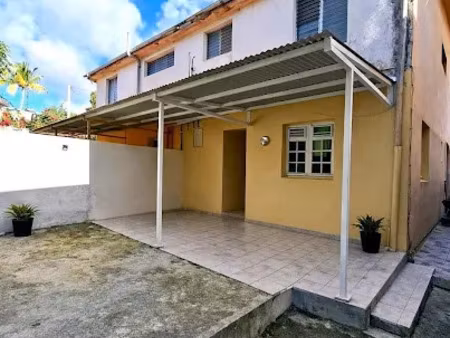 vente immeuble 200 m² à le robert (97231)  259 900 €