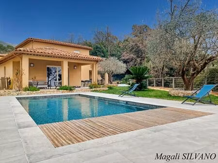 villa f5 de standing récente proche village spéracèdes